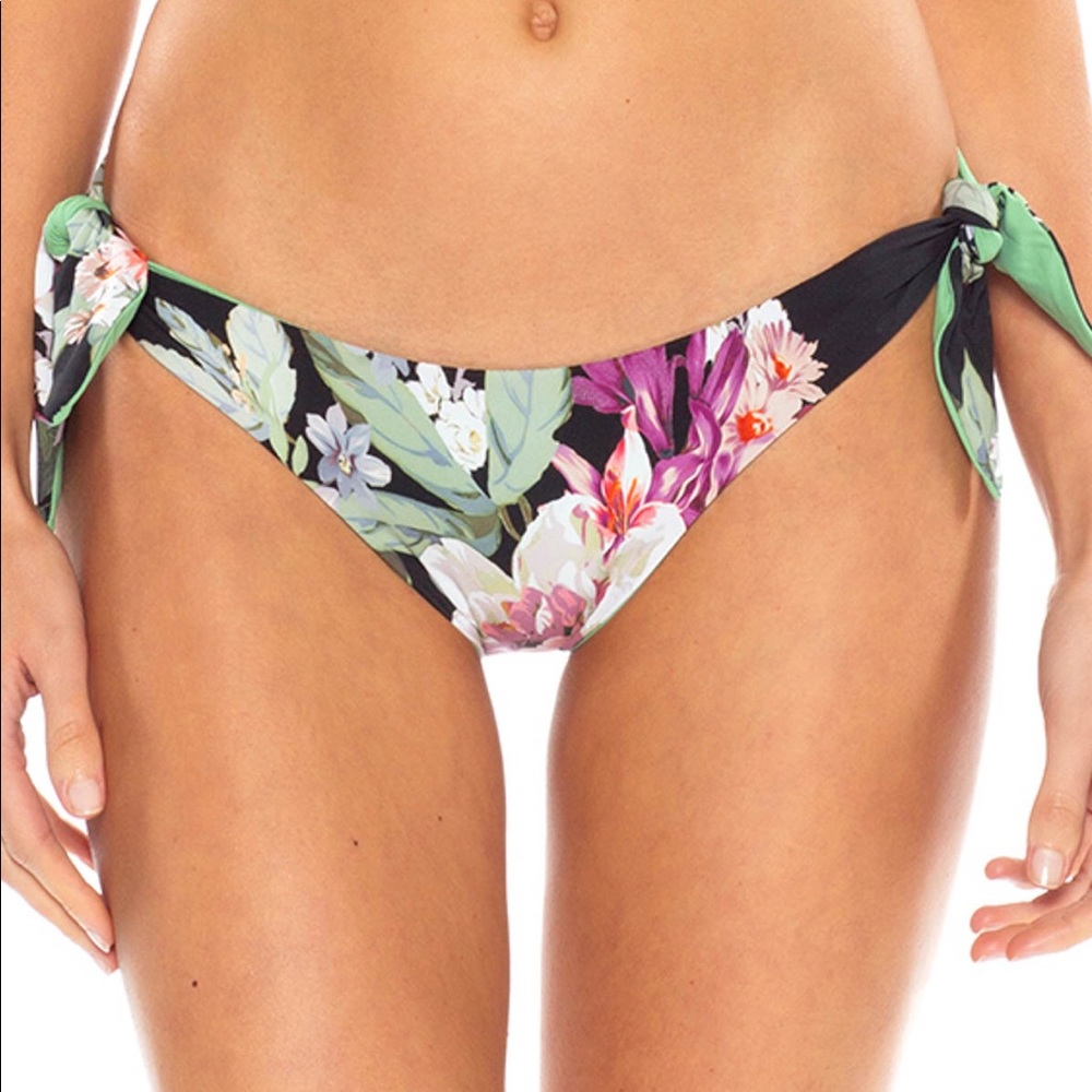 NWT Becca Reversible Hipster  Swim Bottoms Size S